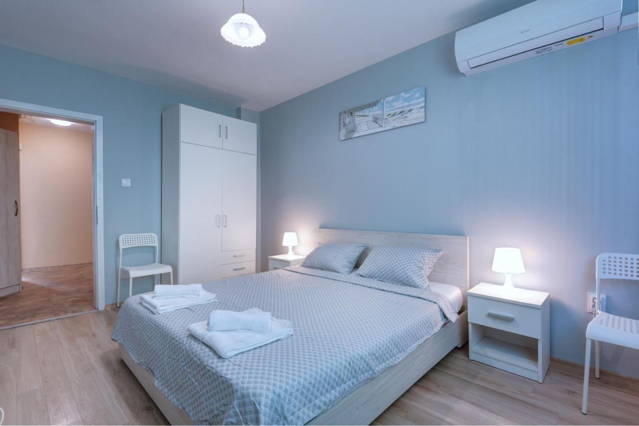 Daisy - 3 Room And Kitchen Apartment In Lazur Burgas Exteriör bild